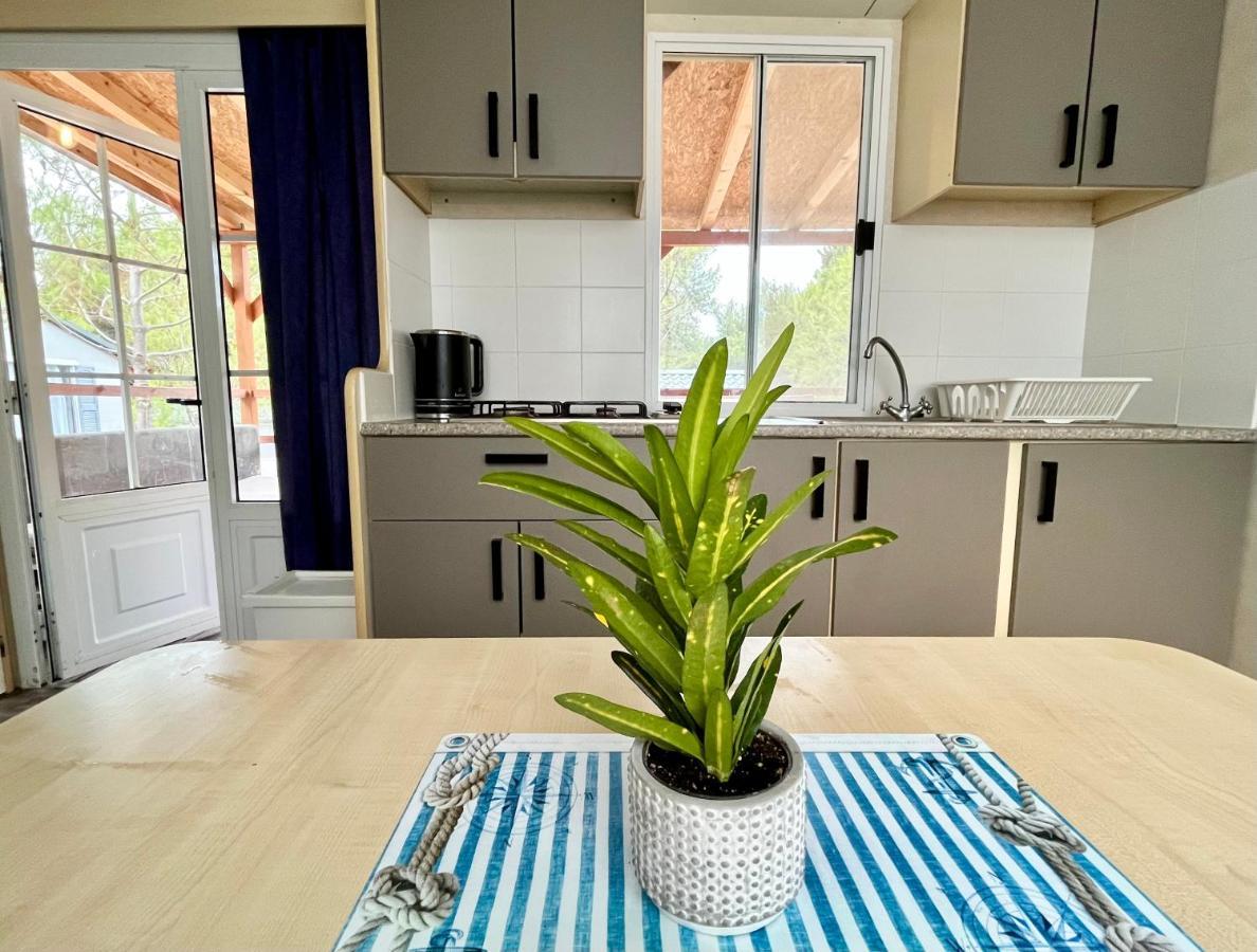 Mobilehome Adams Glamping - Camp Adriatic Primošten Buitenkant foto